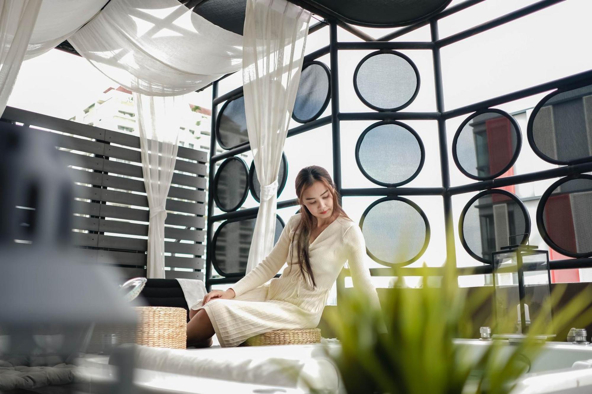 Thea Private Suites By Th District Bangkok Bagian luar foto